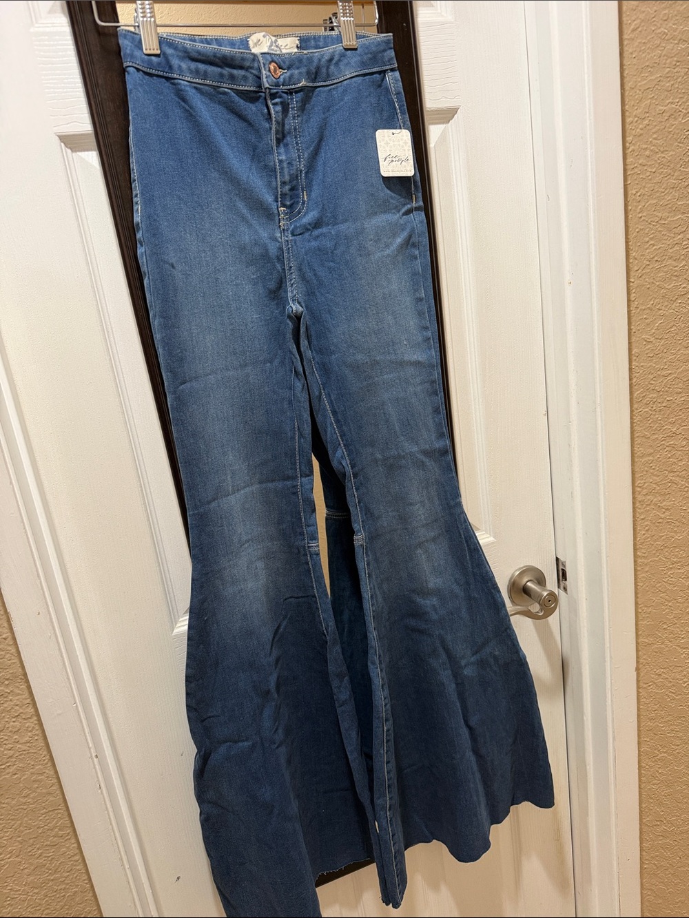 Free People We The Free Just Float On Flare Jeans High-Rise Wide Flare Jeans - Picture 8 of 9